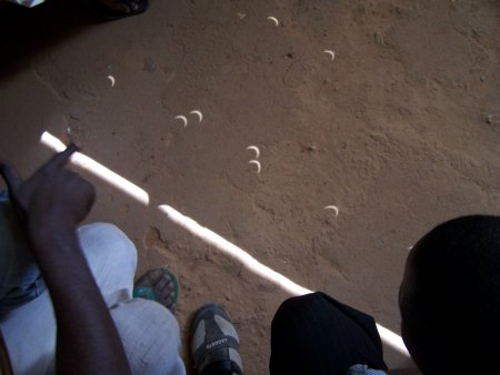 file:///home/sharon/AFRICA/Images/Eclips.jpg