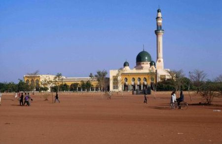 file:///home/sharon/AFRICA/Images/Mosque.jpg